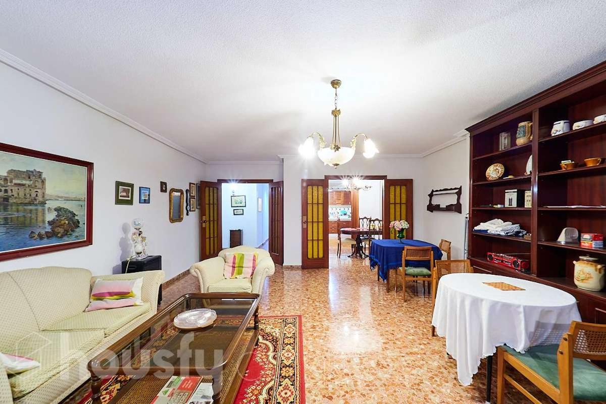 Lovely Bedroom In A Shared Apartment In The Center Of Alicante Exterior foto